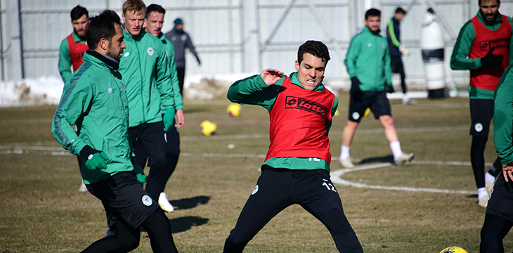 İttifak Holding Konyaspor’umuz günü tek antrenmanla değerlendirdi