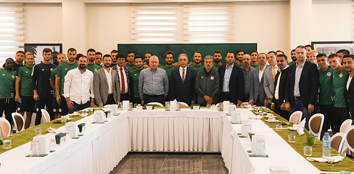 Takımımızdan Valimiz Cüneyit Orhan Toprak’a sürpriz doğum günü kutlaması